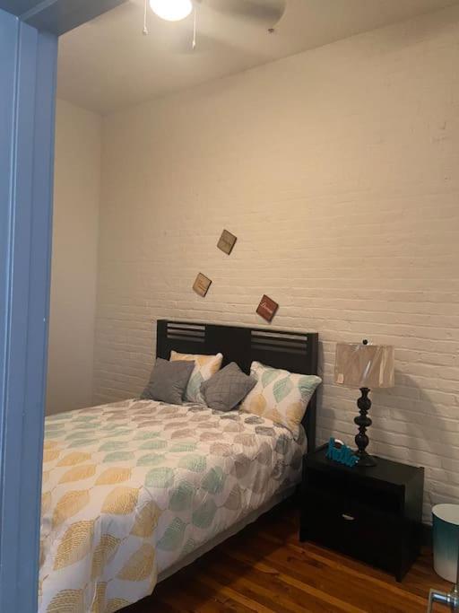 Charming 2 Bedroom Apartment Near Vcu Richmond Exterior foto
